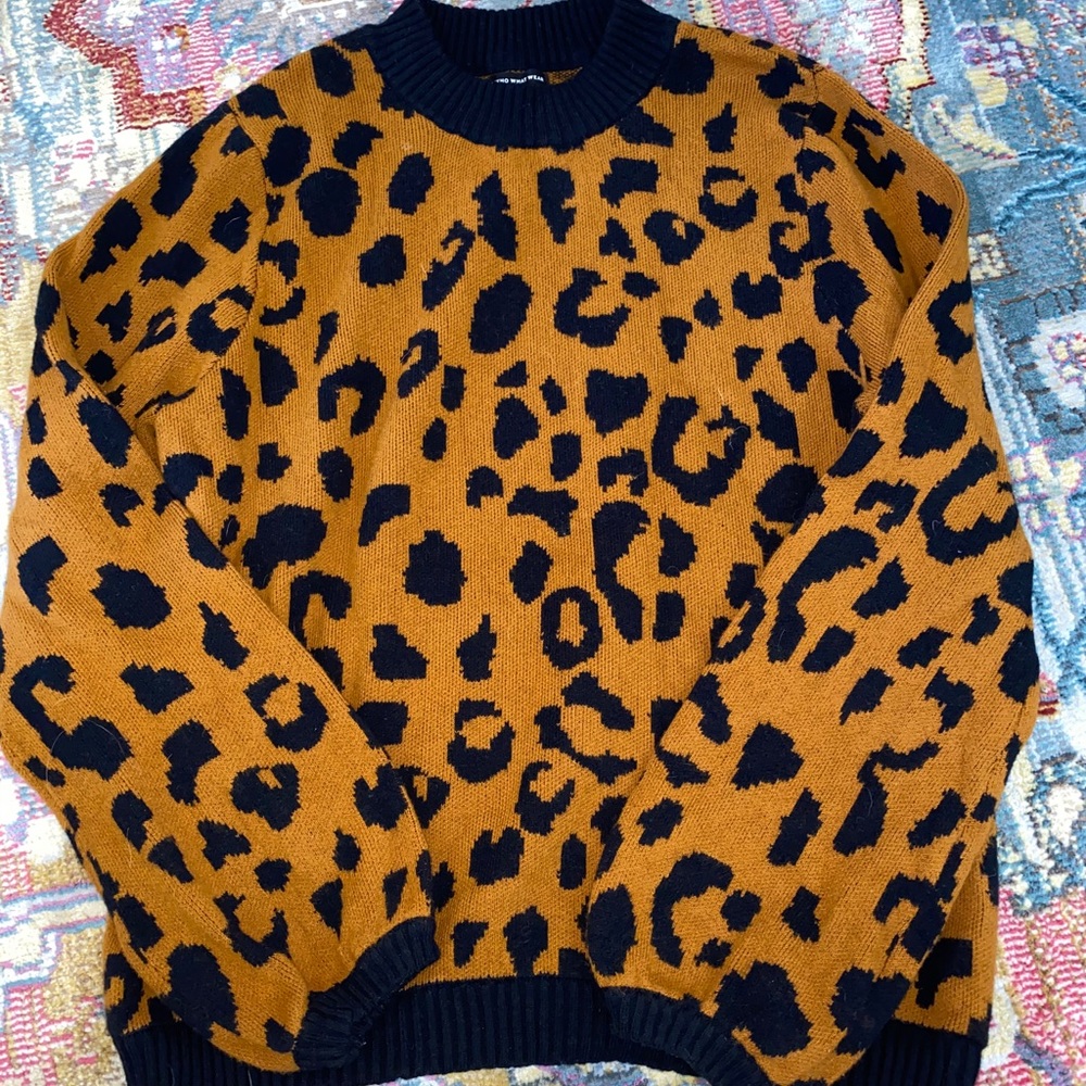 Leopard Print Bubble Sleeve Sweater